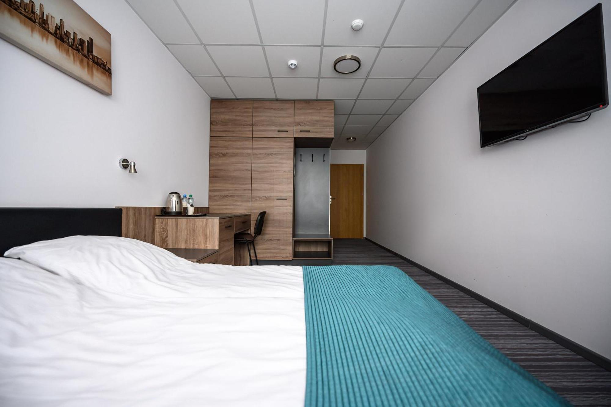 Doppel-/Zweibettzimmer mit eigenem Bad